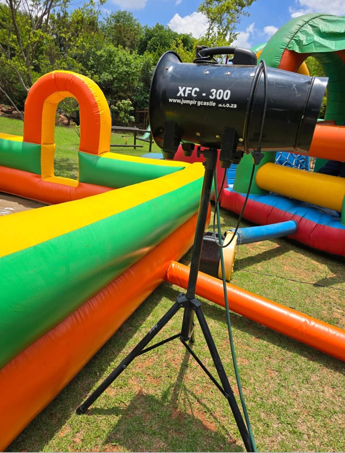 F1 - Foam Pond & Machine